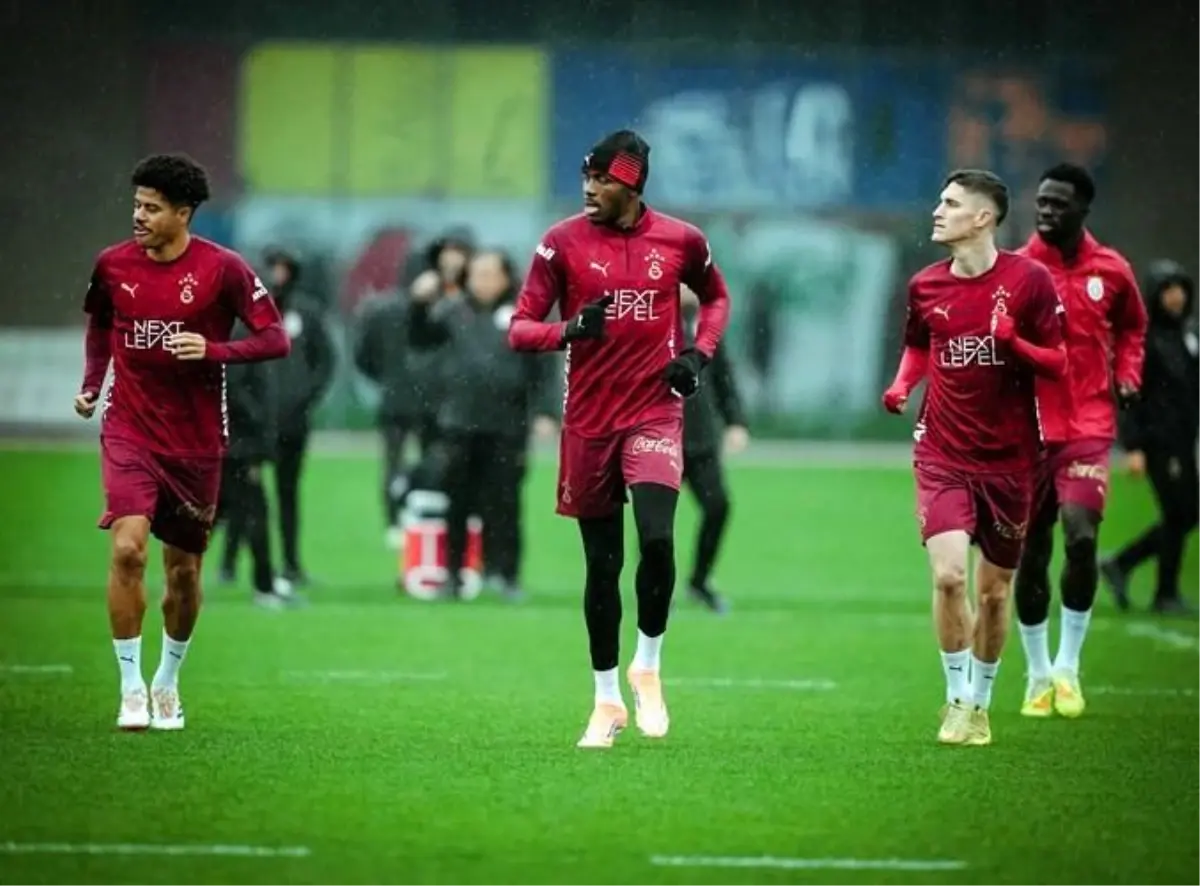 Galatasaray Derbi Hazırlıklarını Kemerburgaz’da Sürdürüyor