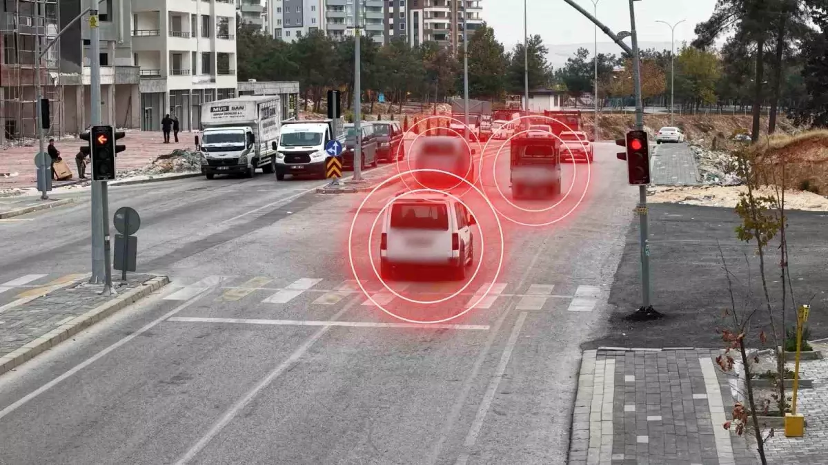 Gaziantep’te Dron Destekli Kırmızı Işık Denetimi: 990 Sürücüye 2,1 Milyon TL Cezası!