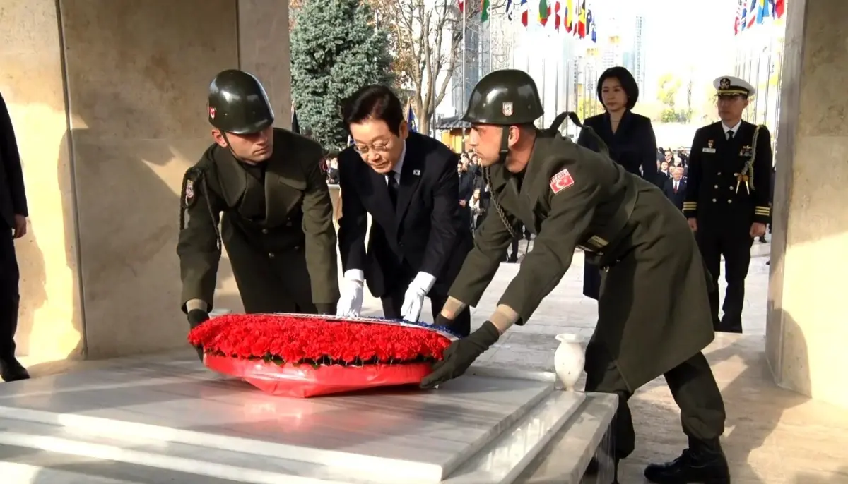 Güney Kore Başkanı Lee Jae Myung’dan Ankara’da Duygu Dolu Anma Töreni ve Ginseng Hediyesi