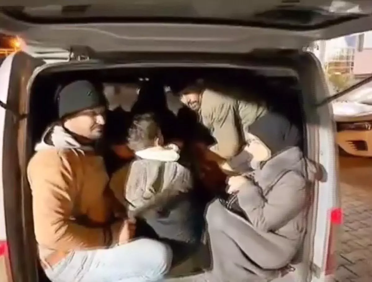 Hatay’da 13 Göçmen Kaçakçılığı Operasyonu: Araç Durduruldu, Organizör Tutuklandı