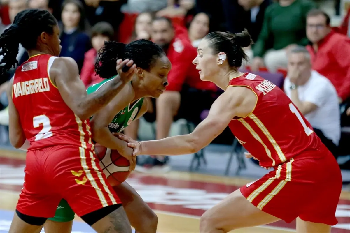 Nesibe Aydın, Kayseri’yi Geçti