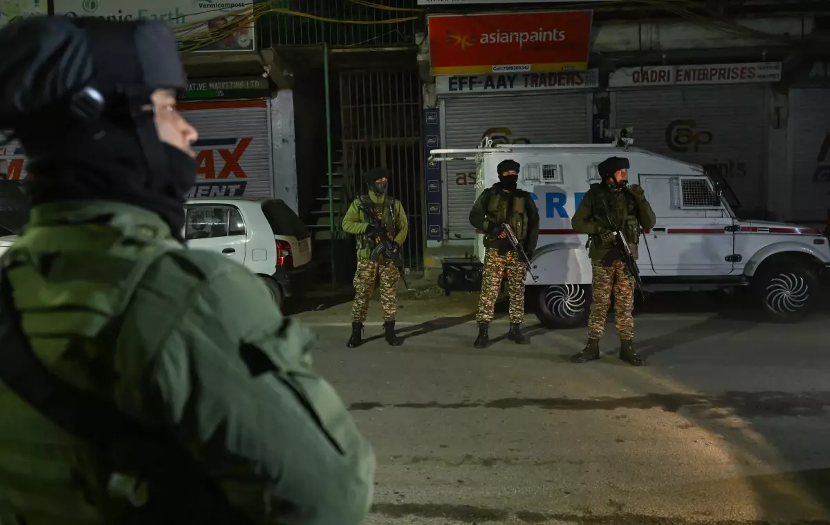 Keşmir’de Şok Patlama: 9 Ölü, 32 Yaralı