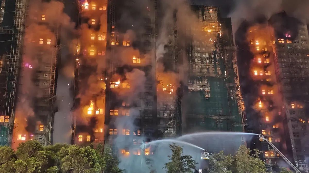 Hong Kong’da Tai Po Yangını: 128 Ölü, 79 Yaralı ve 3 Gün Yas İlan Edildi