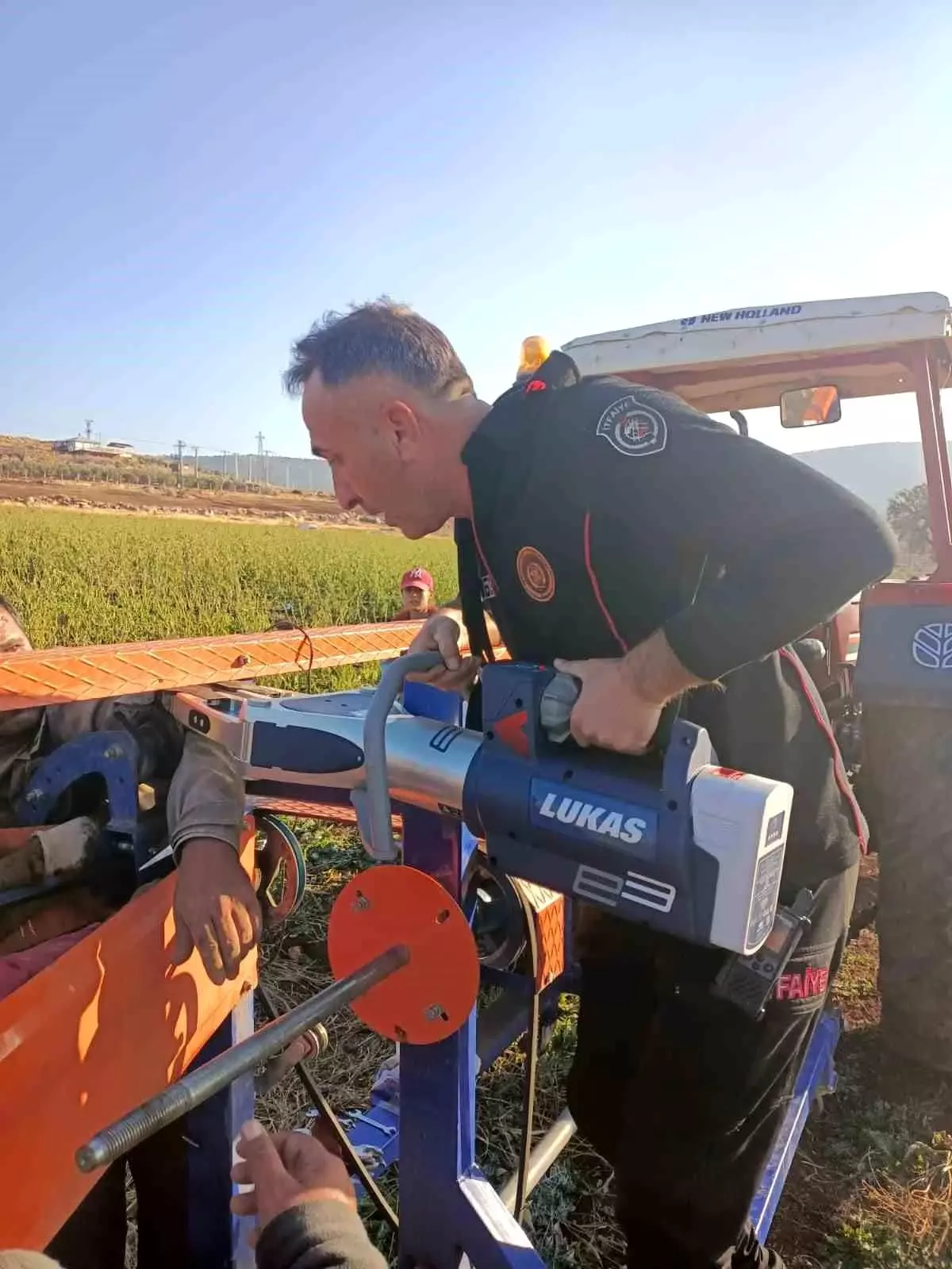 Kahramanmaraş’ta İşçi Hortum Makinesine Sıkıştı