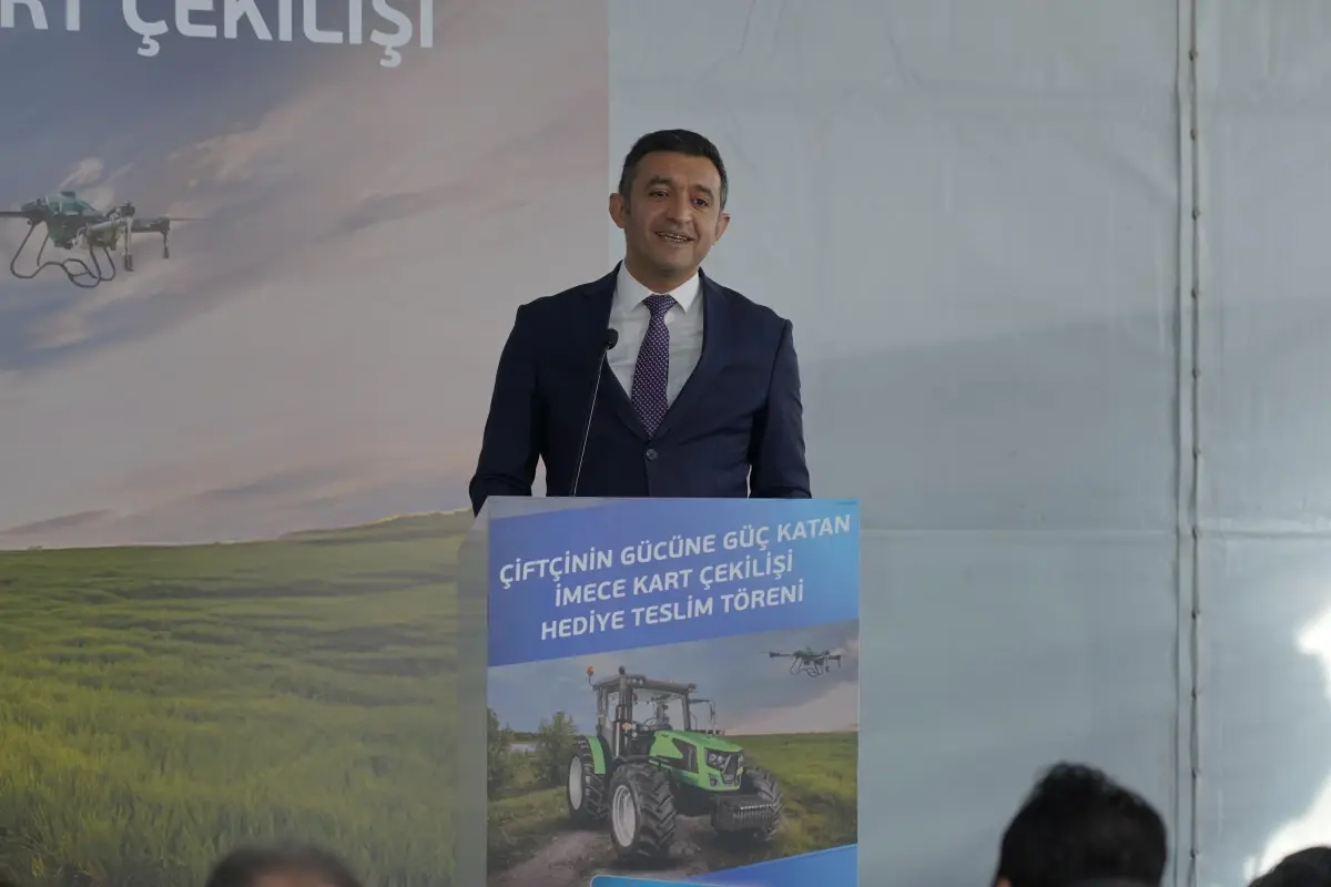 İmece Kart Kampanyası’nın Kazananları Belli Oldu: Dört Traktör ve 8 Akıllı Tarım Ürünü Çiftçilere Dağıtıldı