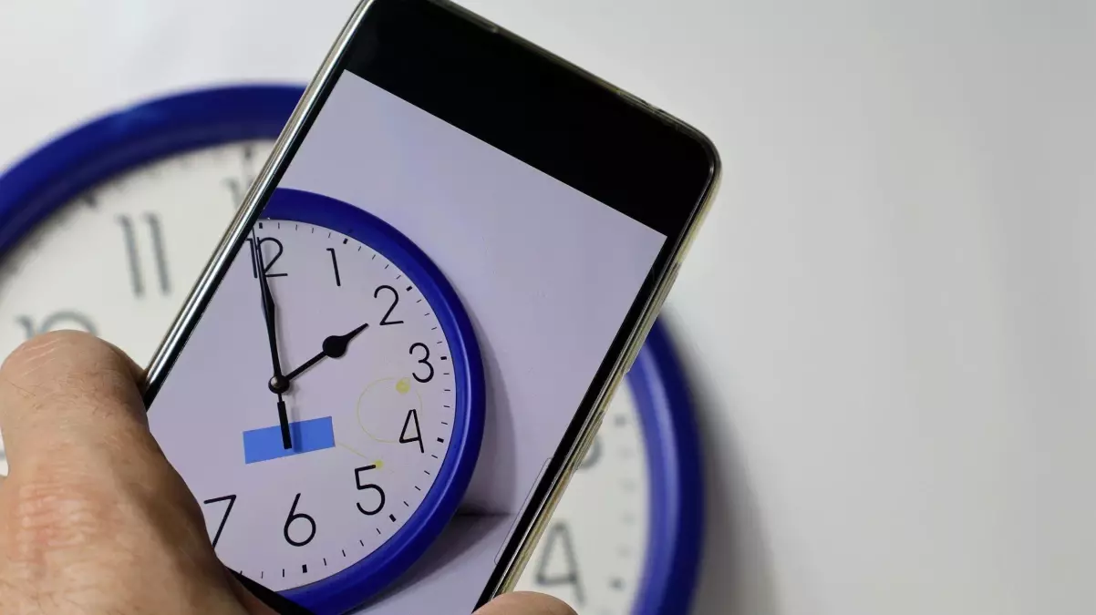 Yaz Saati Uygulaması Tartışmaları İtalya’ya Taşındı: 350 Bin İmza ile Kalıcı Değişim Talebi