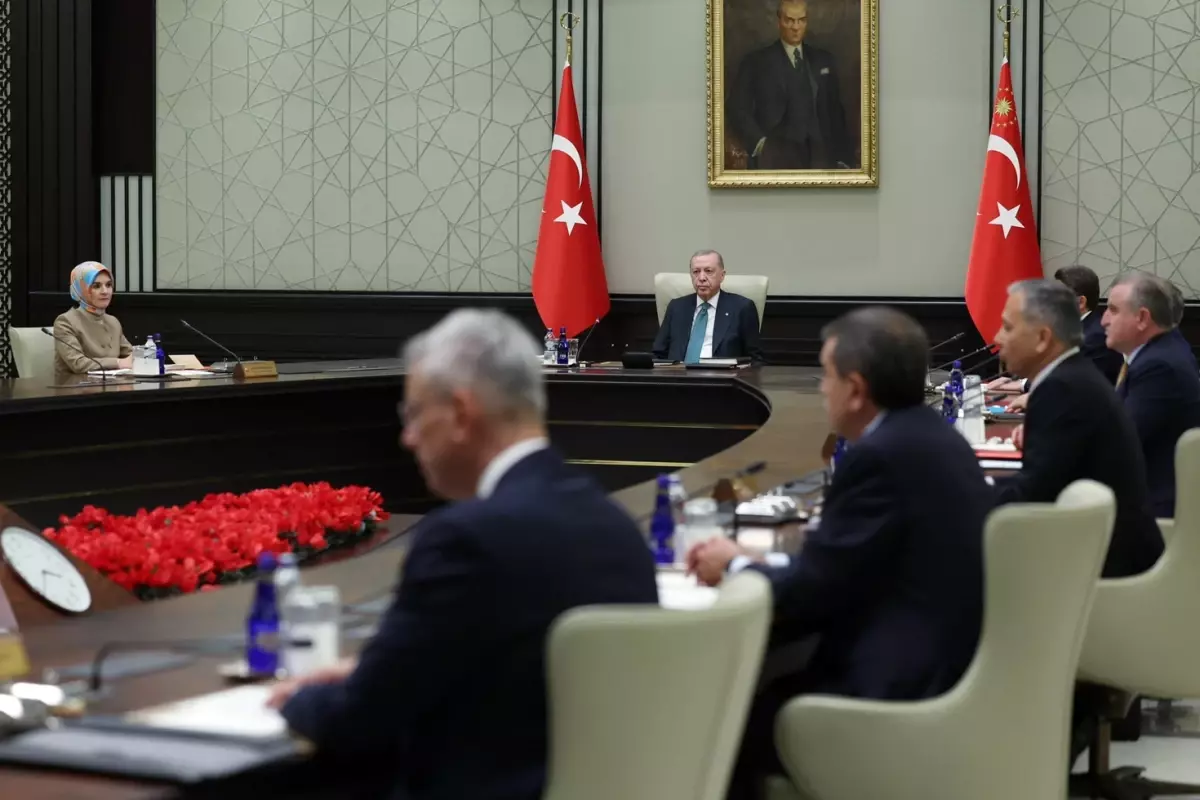 Kabine sonrası Cumhurbaşkanı Erdoğan’dan Özel’e sert sözler