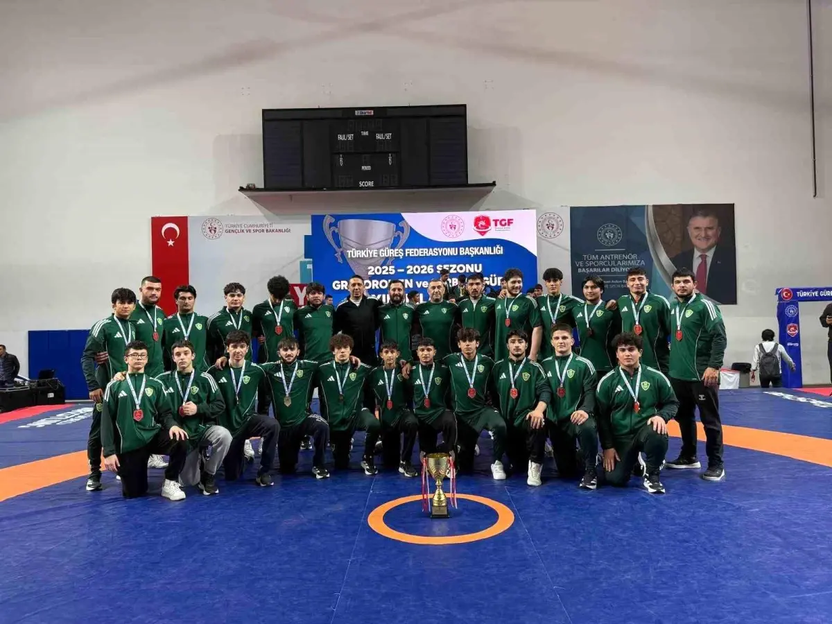 Kayseri Şekerspor, Grekoromen Güreş Yıldızlar Ligi’nde Zirveye Çıkarak Şampiyon Oldu!