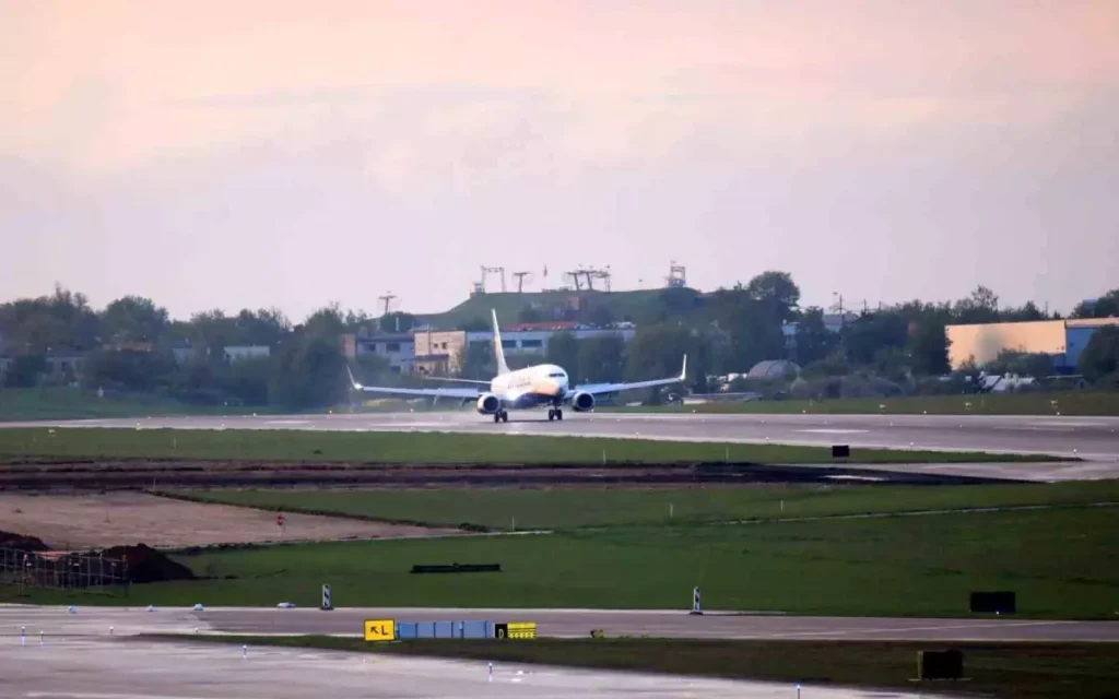 Meteoroloji Balonları Litvanya Havalimanını Altıncı Kez Kapatmaya Zorladı