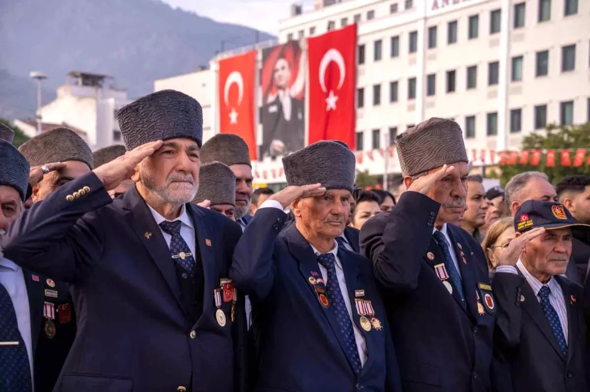 Manisa’da Atatürk’ün Ebediyete İrtihalinin 87. Yılı Coşkuyla Anıldı
