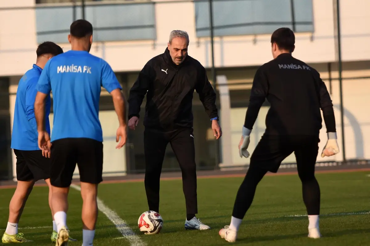 Manisa FK, Mustafa Dalcı ile 1,5 Yıllık Anlaşma İmzaladı