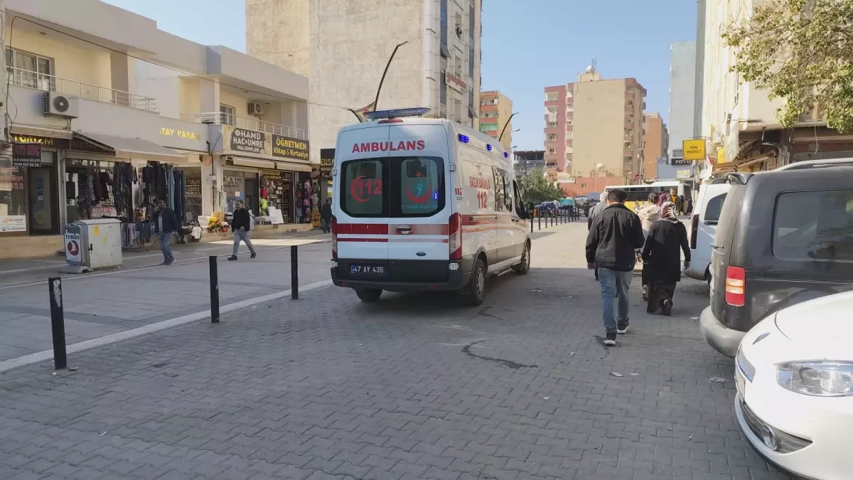 Kızıltepe’de Kuyumcular Arasında Şiddetli Kavga: 3 Yaralı, Polis Havaya Ateş Açtı