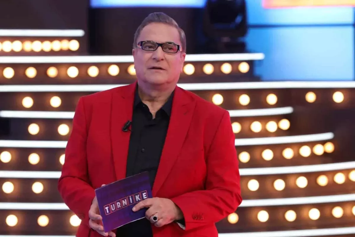 Mehmet Ali Erbil’den Eşine Canlı Yayında Şok Özür!