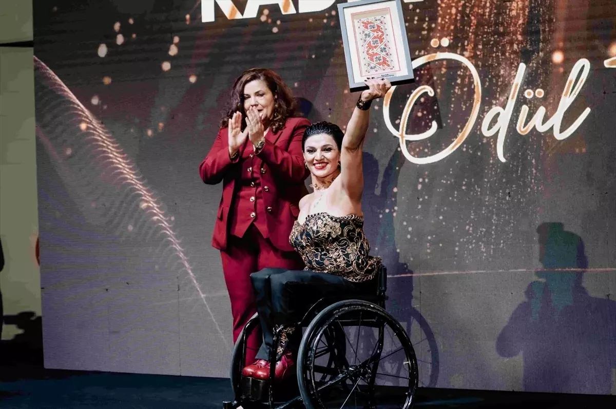 Yılın Kadın Girişimcisi Ödülü Yeliz Güllü’ye