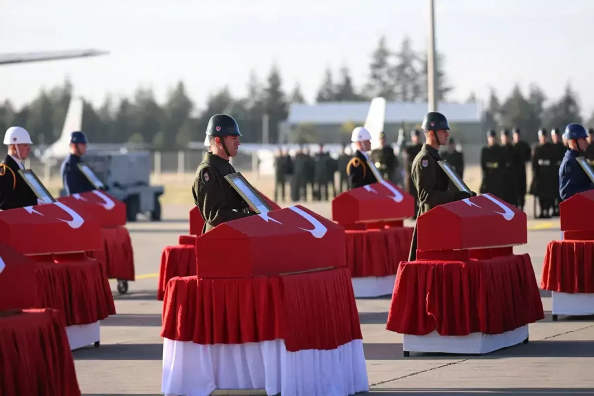 MSB: Şehit Bilgilerini Paylaşan Emekli Askerlerin Orduevlerine Girişi Yasaklandı