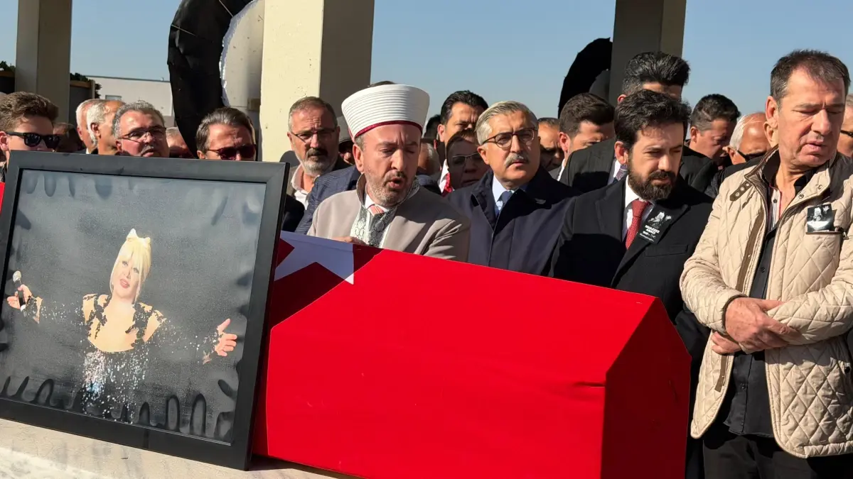 Muazzez Abacı Son Yolculuğuna Uğurlandı