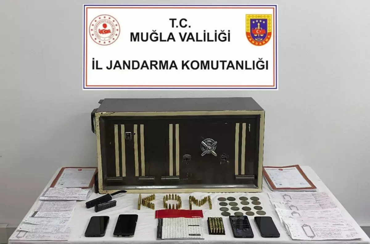 Muğla Ortaca’da Yüksek Faizli Tefecilik Operasyonu: 4 Şüpheli Gözaltında