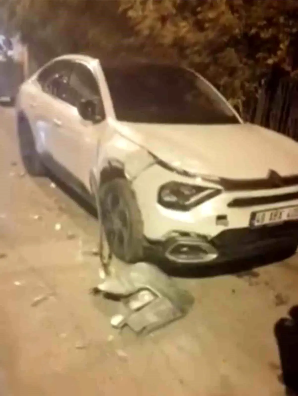 Alkollü Sürücü 5 Aracı Hasarladı, Kaçtı