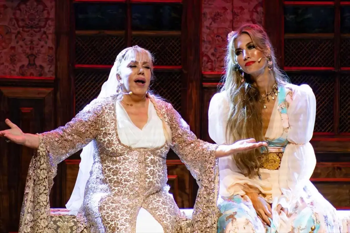 Müzikalde şok iddia! Mine Koşan sahneye geç çıktı, kadrodan çıkarıldı