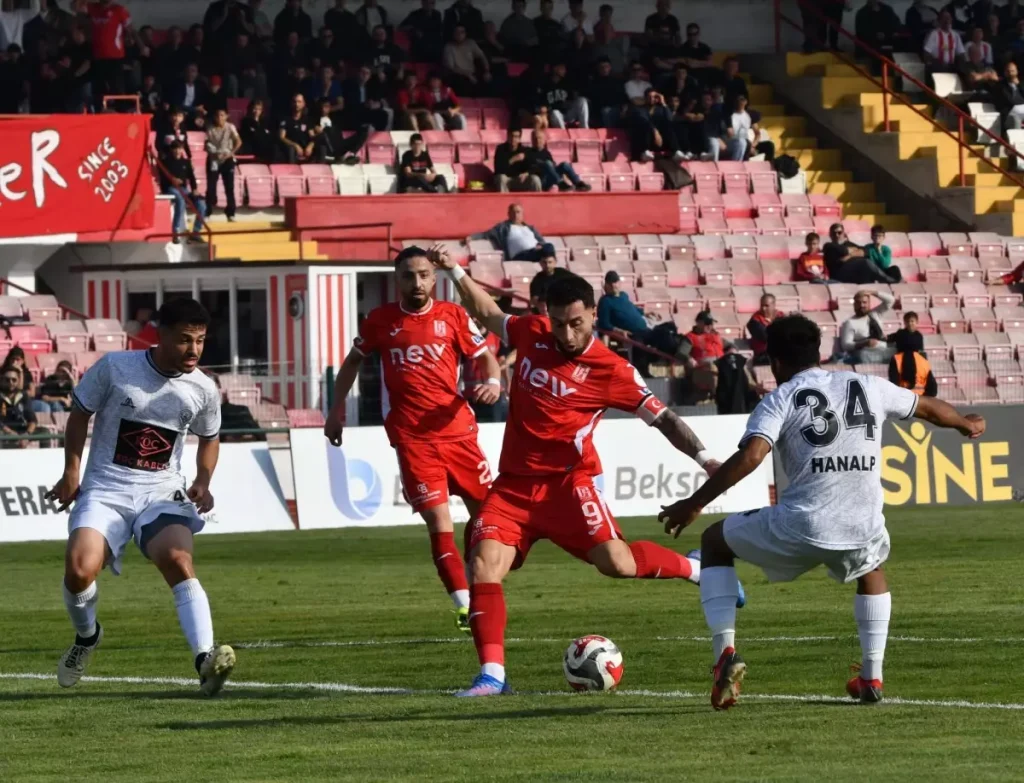 Balıkesirspor, Nazillispor’u 3-0 Mağlup Ederek Moral Buldu