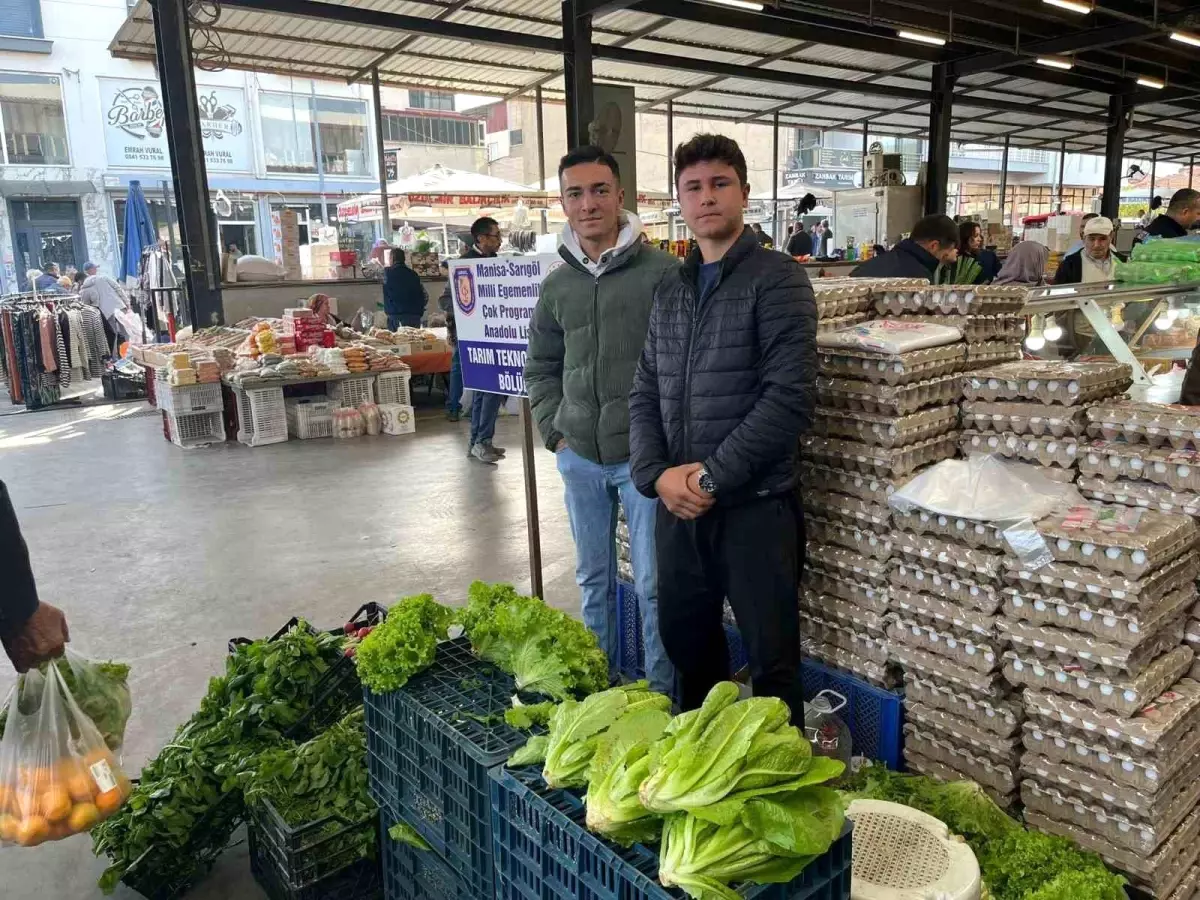 Okul Bahçesinden Pazar Tezgahına: Öğrenciler Kışlık Sebzelerle Okul Bütçesine Canlılık Katıyor