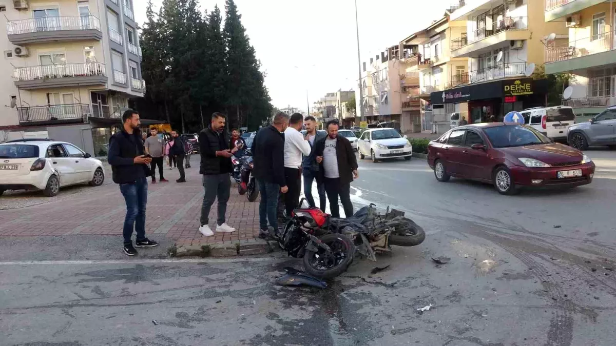 Manavgat’ta Trafik Kazası: Motosiklet Sürücüsü Yaralandı
