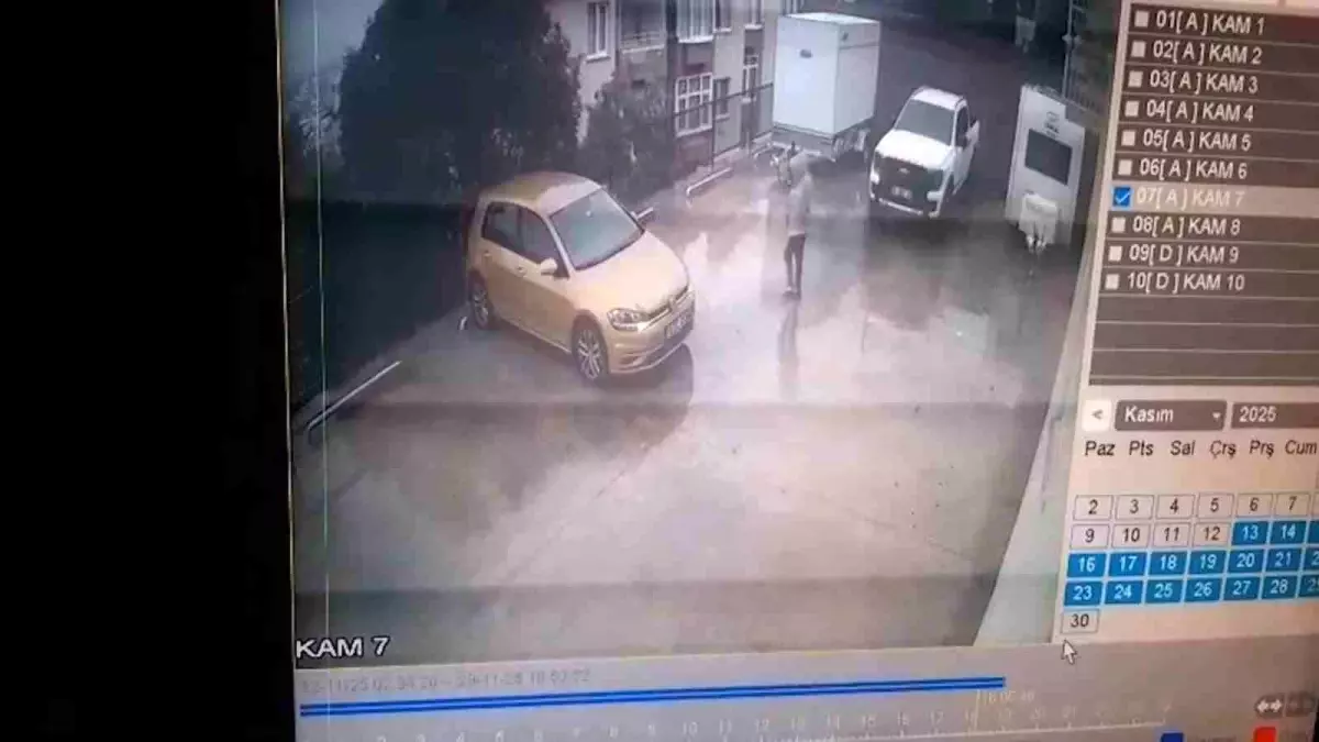 Bursa’da Otoparktan Düşen Araçta Sürücü Yaralandı