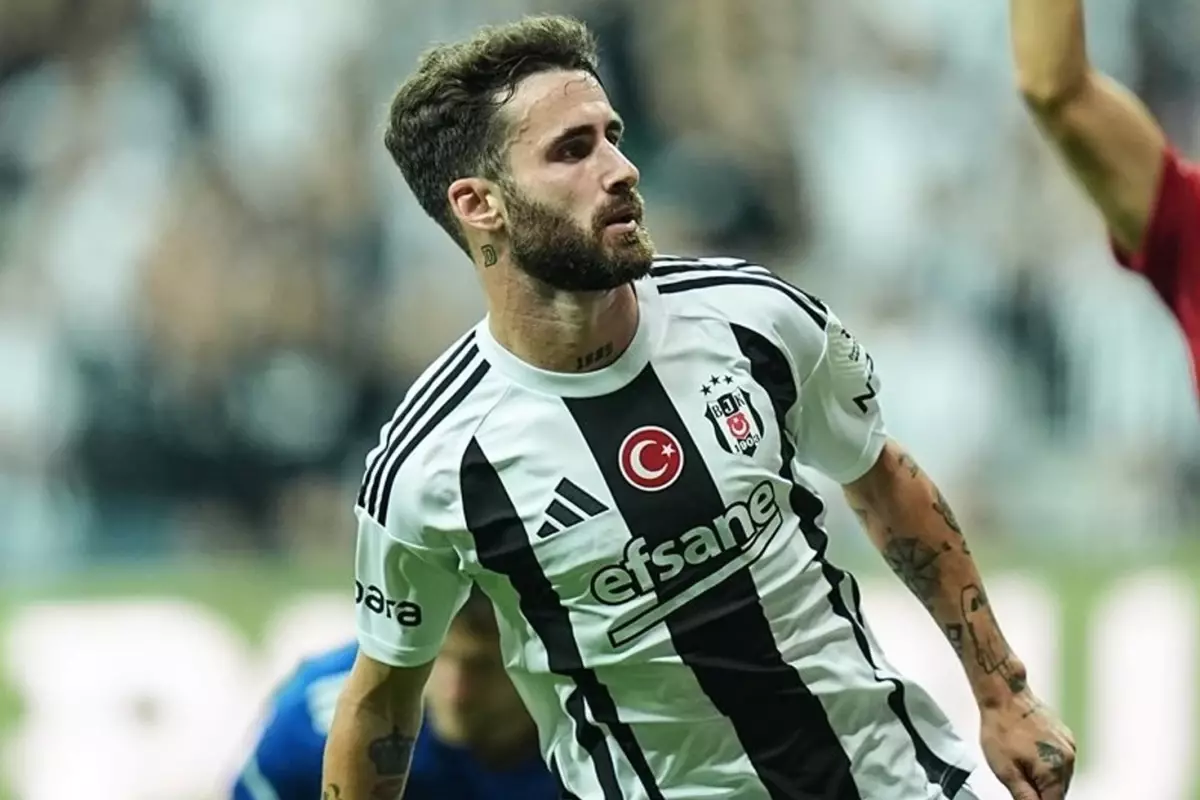 Rafa Silva Rest Çekti: “O Varsa Ben Yokum”