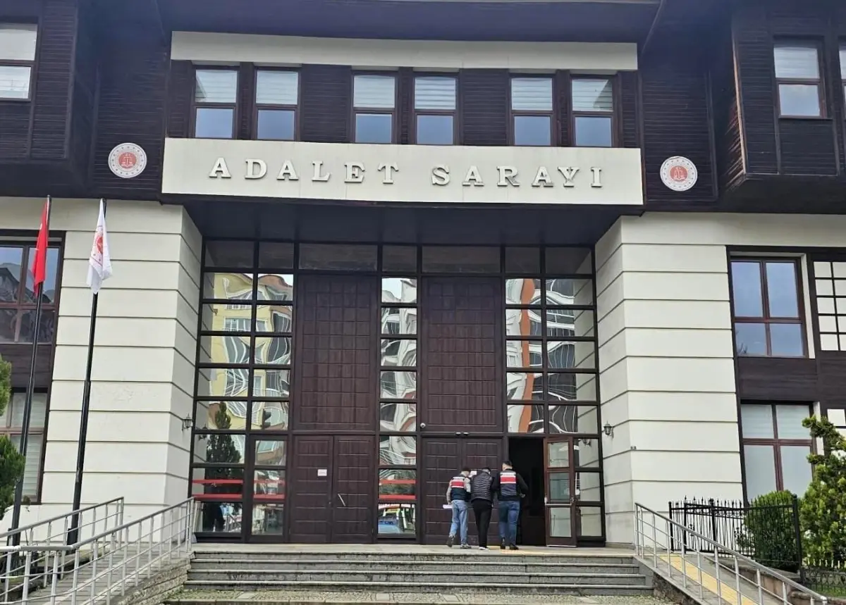 Rize’de 7 Yıl 6 Ay Hapis Cezalı Şahıs Jandarma Tarafından Yakalandı