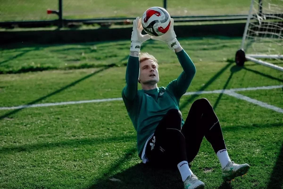 Sakaryaspor, İstanbulspor Maçına Hazırlıklarını Hızlandırıyor