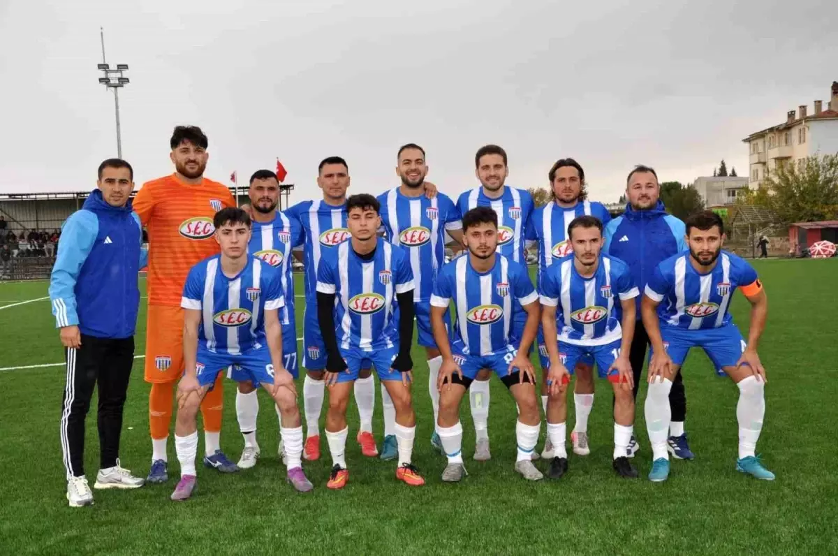 Selendi Belediyespor, Yeni Teknik Heyetiyle İlk Maçında 3-0 Galibiyet Aldı