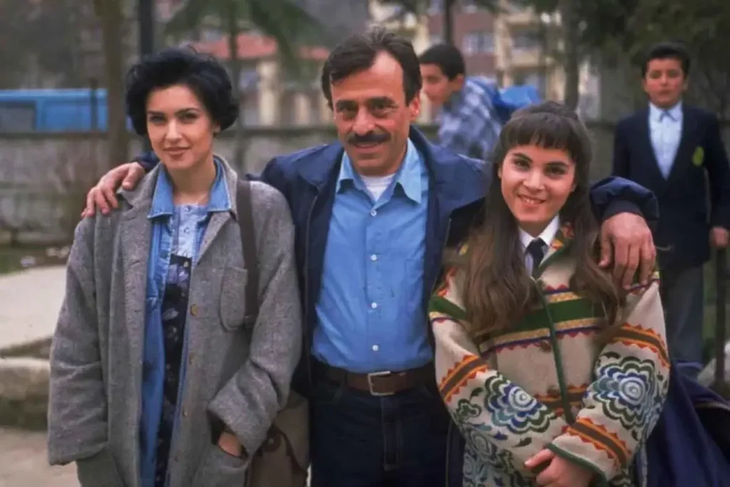 Türk Tiyatrosunun Efsanesi Ahmet Gülhan Sonsuzluğa Uğurlandı