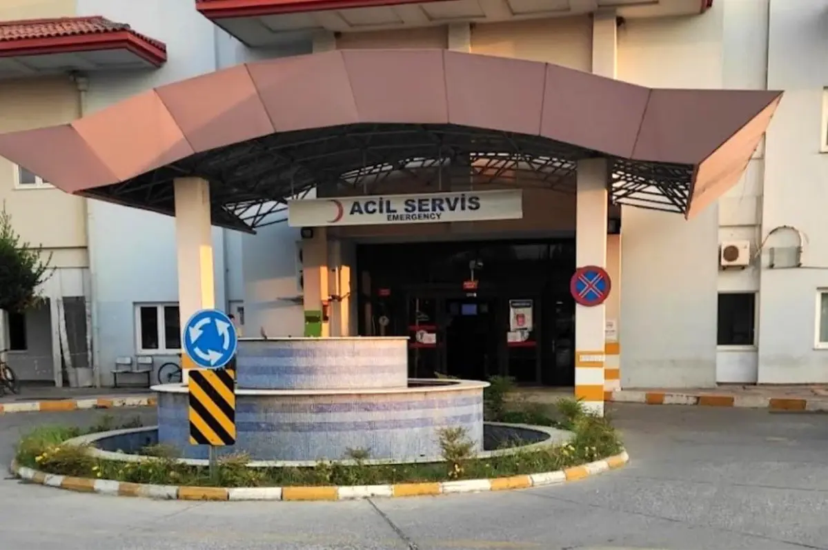 Muğla’da Tavuk Yemeğinden Zehirlenen Çocukların Dramı: Bir Kişi Hayatını Kaybetti