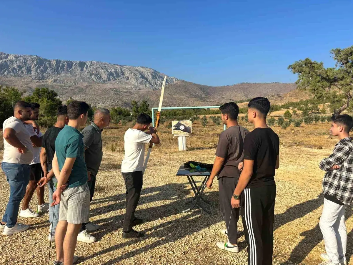 Işıklı Mahallesi’nde Gençlere Renkli Sosyal ve Spor Etkinliği