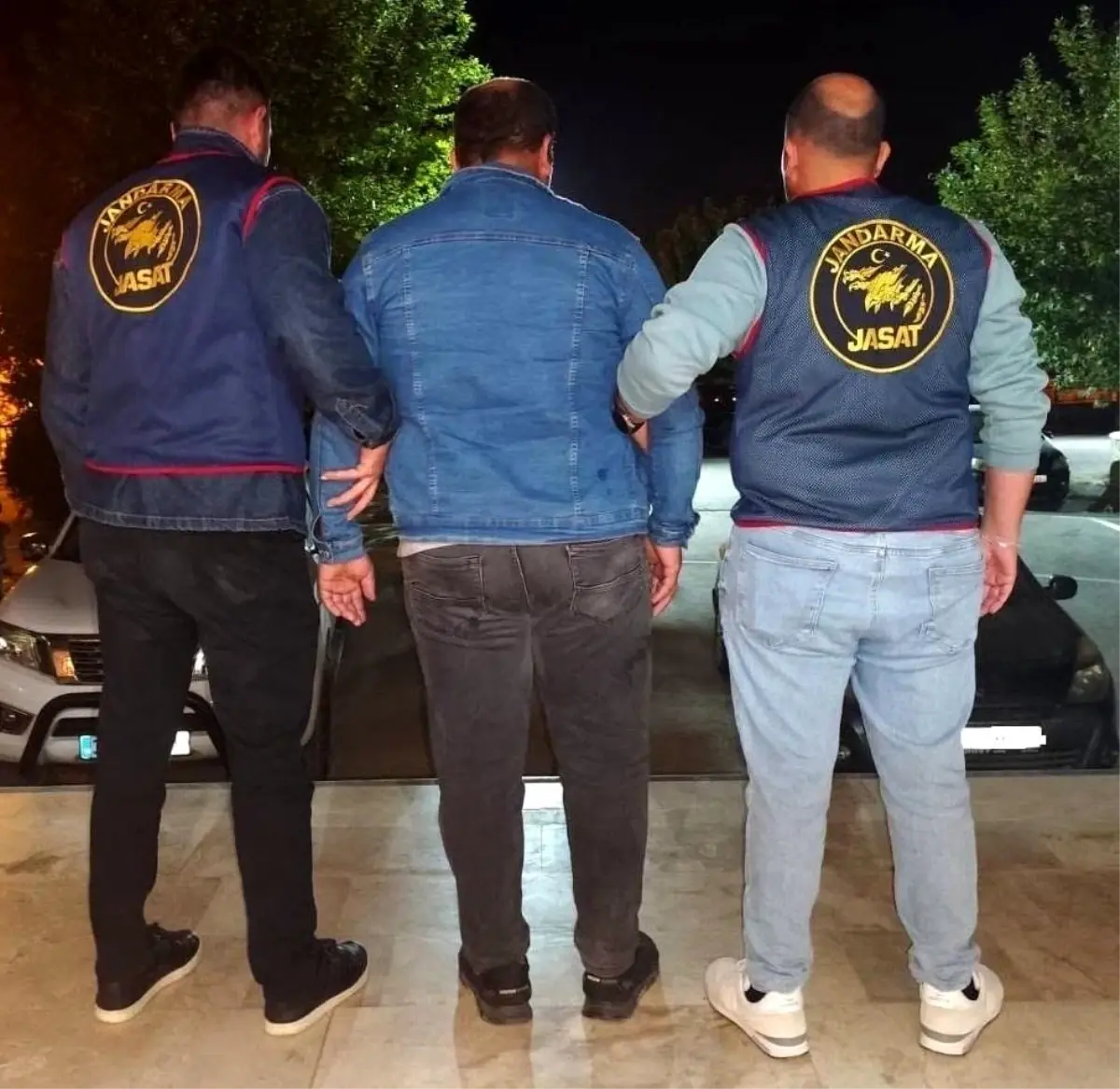 Mersin Mut’ta Ehliyet Sınavına Kopya Düzeneğiyle Giren Şahıs Jandarma Tarafından Yakalandı!