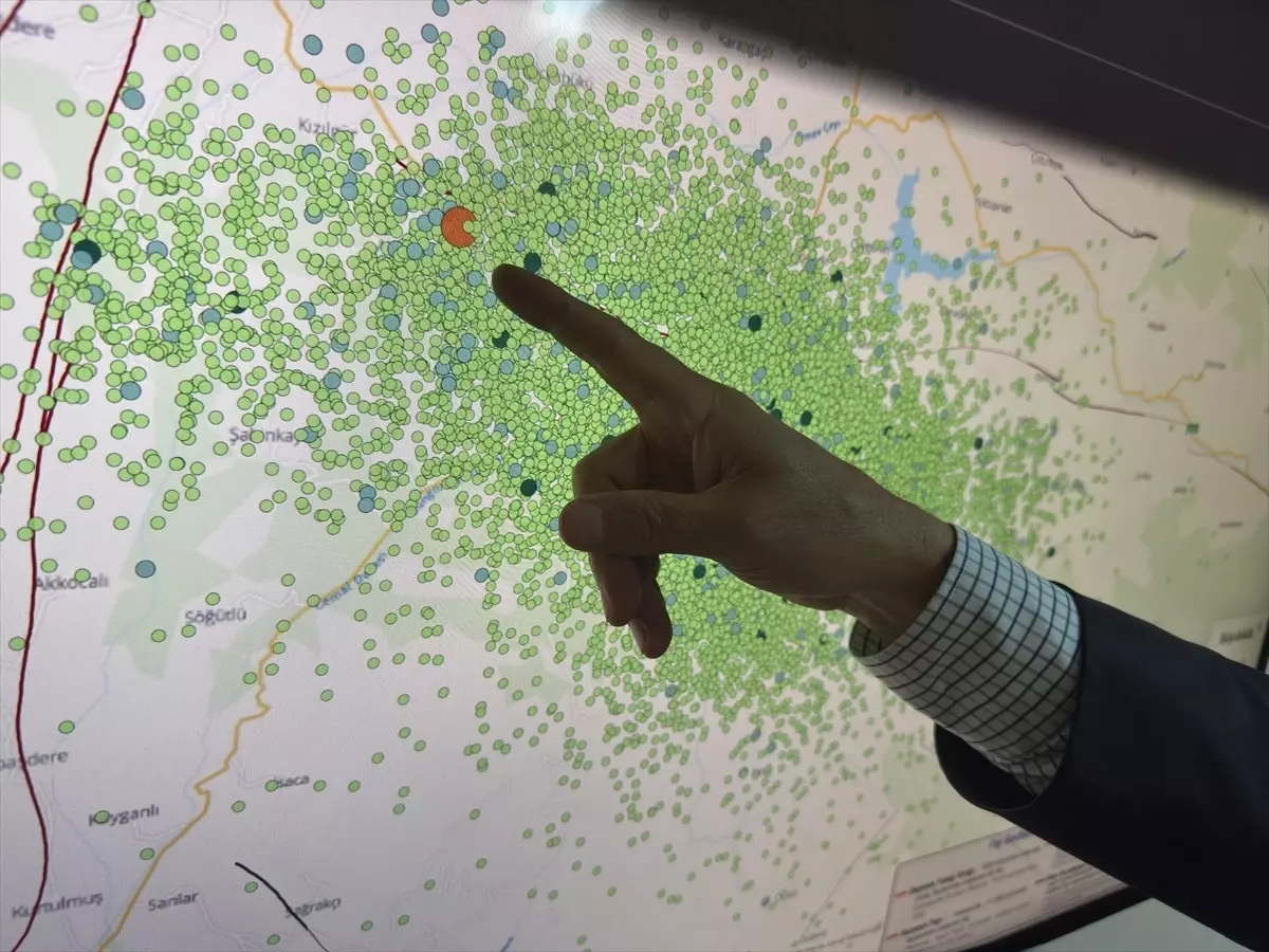 Sındırgı’da Deprem Çalışmaları Devam Ediyor: Stres Analizleri ve Fay Etkileşimleri Açığa Çıkıyor