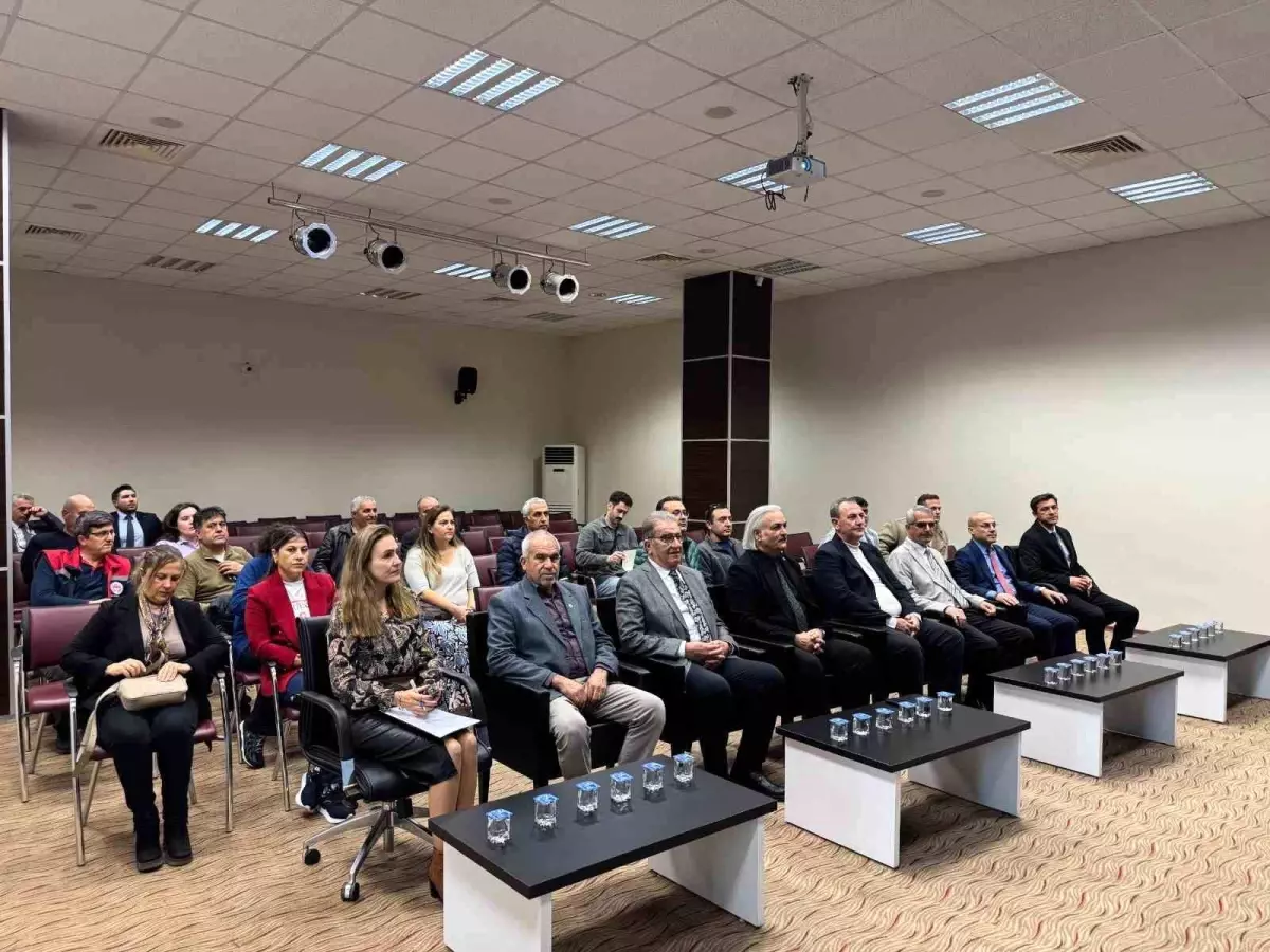 Söke’de Tarıma Dayalı İhtisas Seracılık Organize Tarım Bölgesi Başvuru ve Kuruluş Süreçleri Bilgilendirme Toplantısı Gerçekleşti