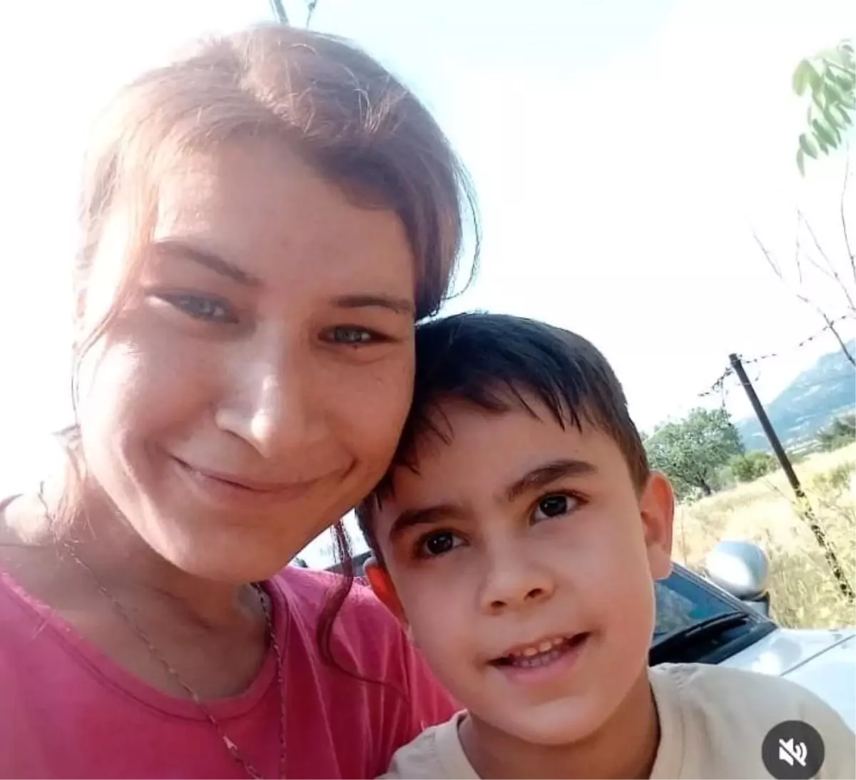 Denizli’de Traktör Kazası: Genç Kadın Hayatını Kaybetti