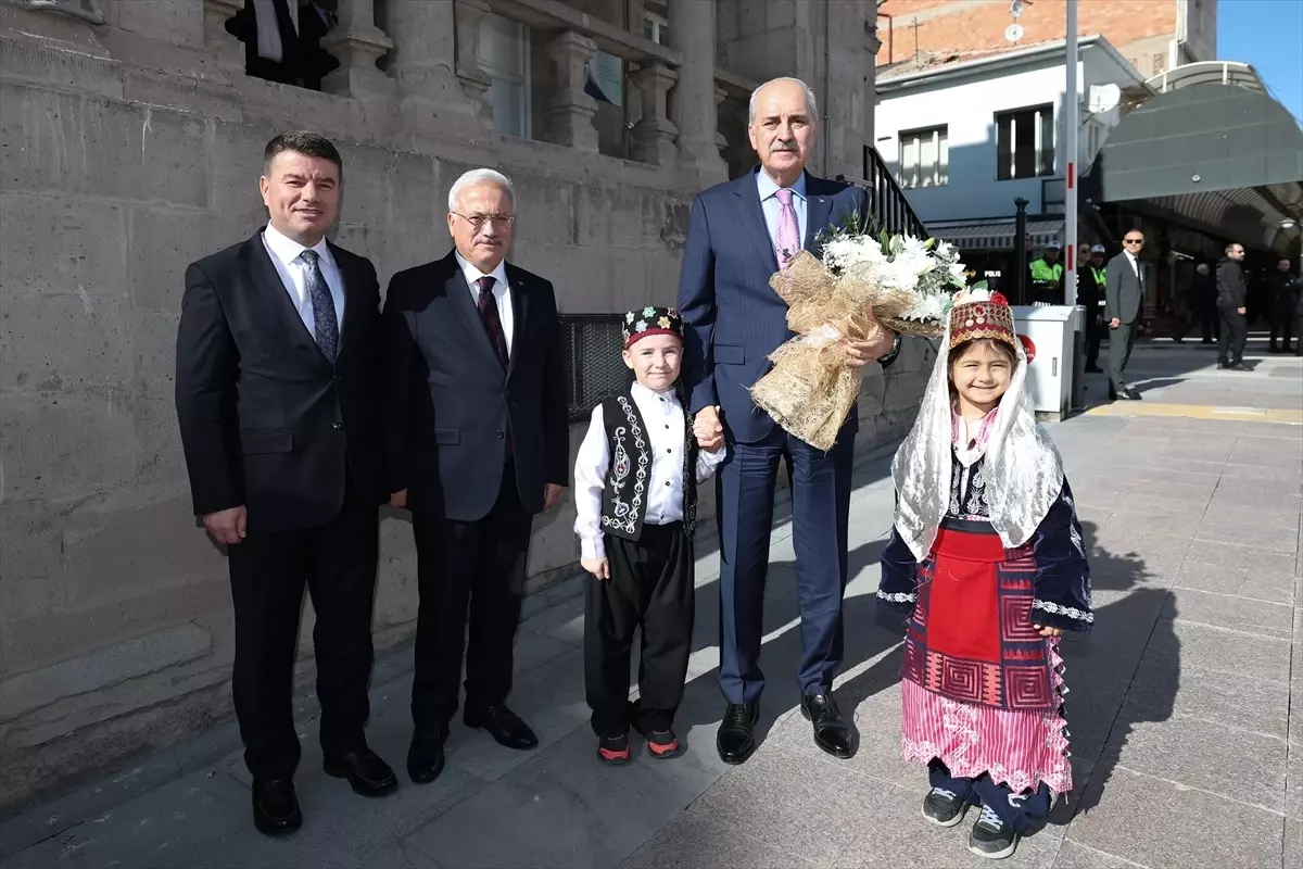 Kurtulmuş, Aksaray Valiliğini Ziyaret Etti: Çalışmalar ve Şeref Defteri