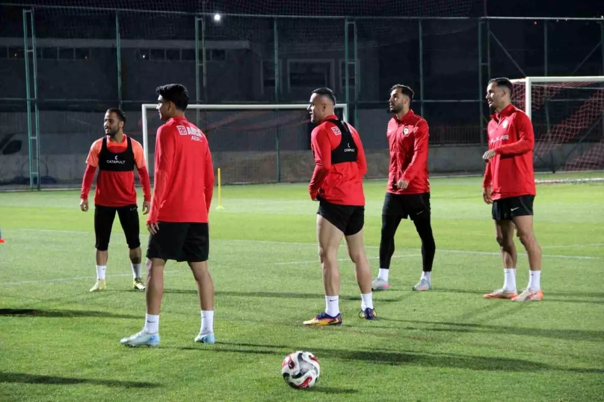 Hüseyin Eroğlu Çorum FK ile İlk Antrenmanına Çıktı