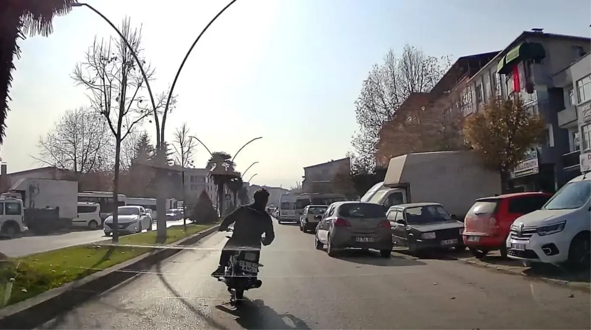 Tehlikeli Akrobasi Yapan Motosikletçi Yakalandı