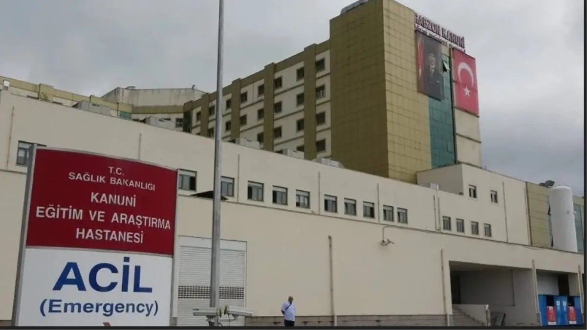 Trabzon’da Gıda Zehirlenmesi Şüphesi: 1’i Çocuk 3 Kişi Hastaneye Kaldırıldı