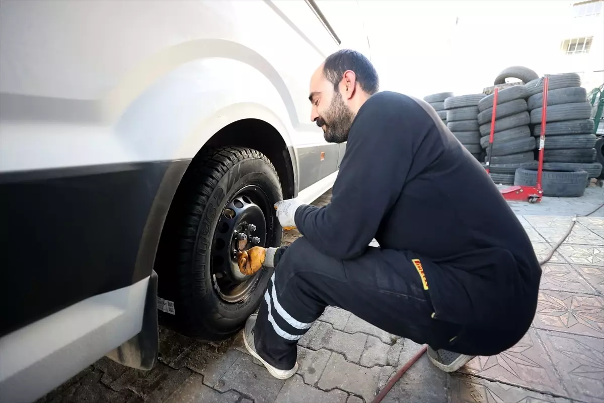 Trakya’da Kış Lastiği Zorunluluğu Başlıyor, Tamirciler ve Satış Noktaları Yoğunluk Yaşıyor