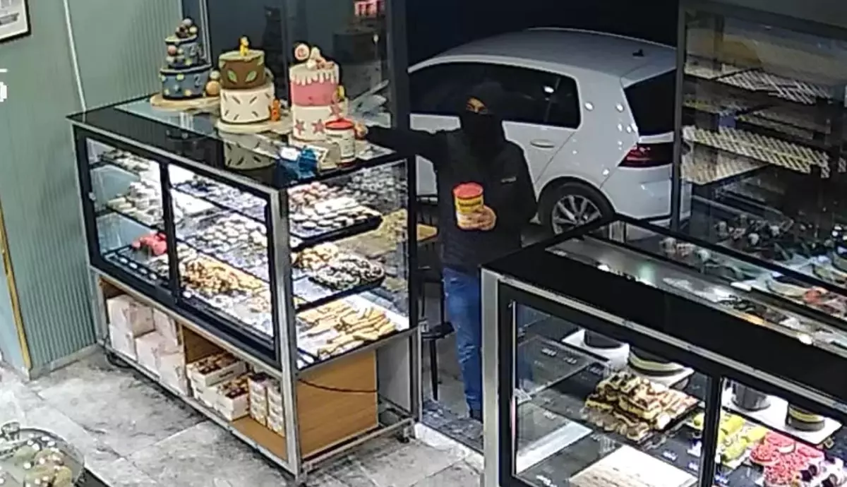 Manisa’da SMA’lı çocuğun bağış kumbarası çalındı