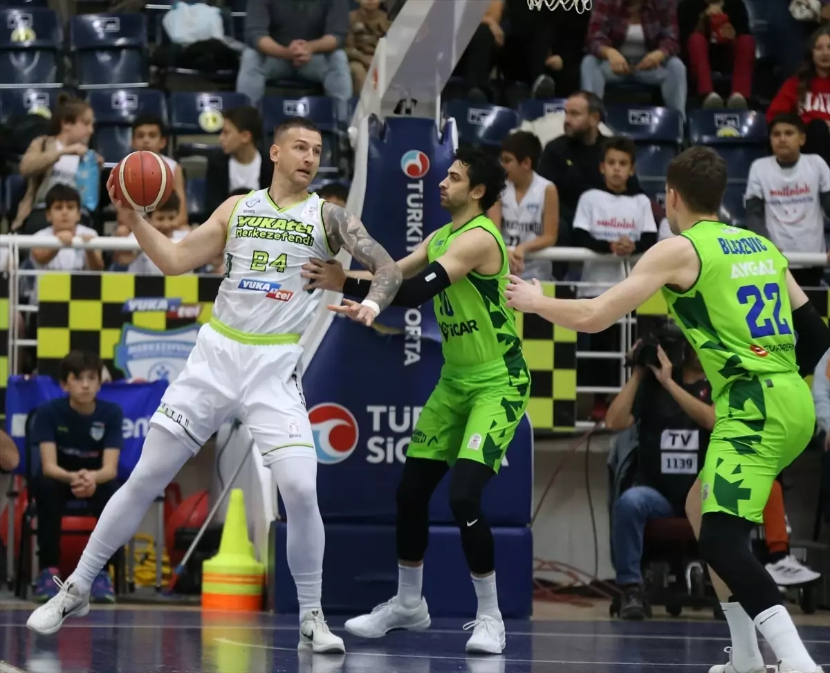 Merkezefendi Basket, Tofaş’ı Yendi!