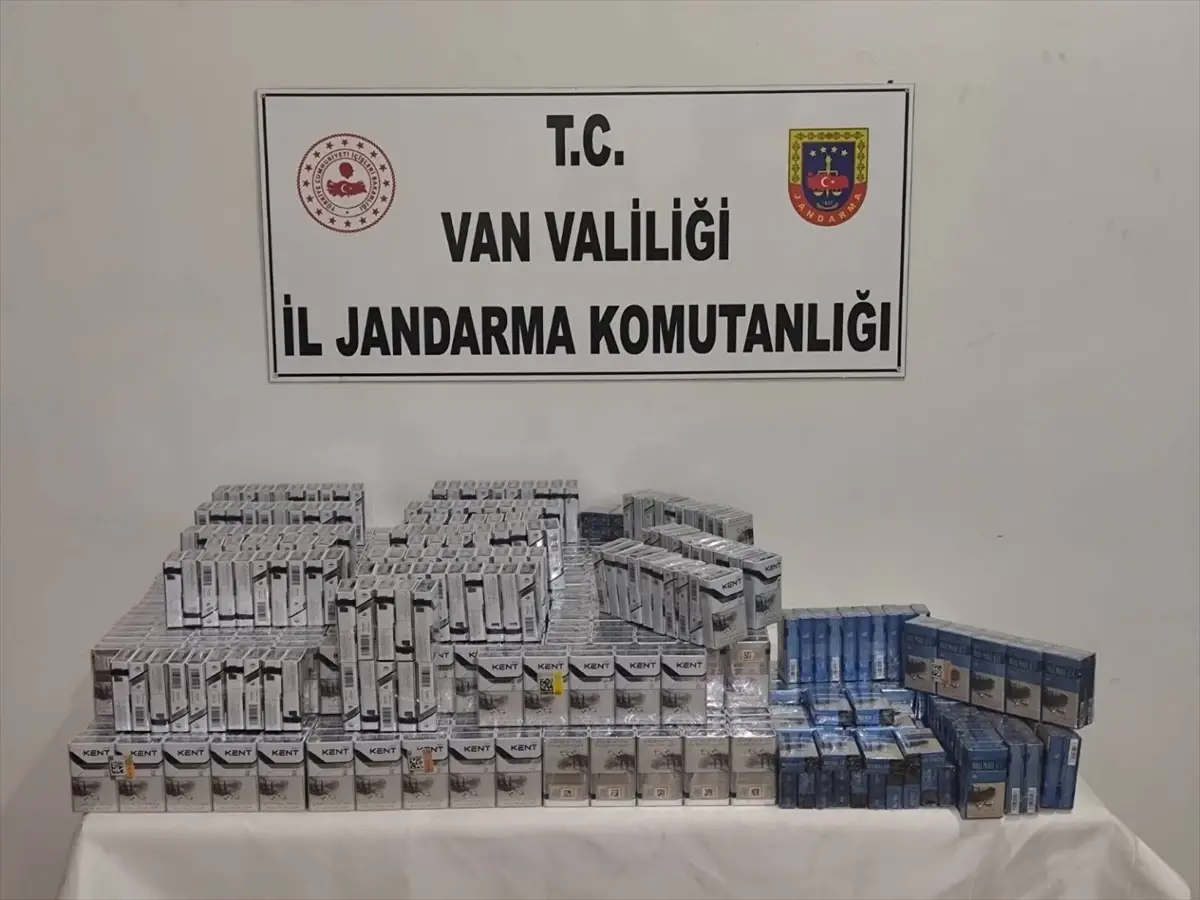 İpekyolu’nda 2 Bin 16 Paket Kaçak Sigara Ele Geçirildi