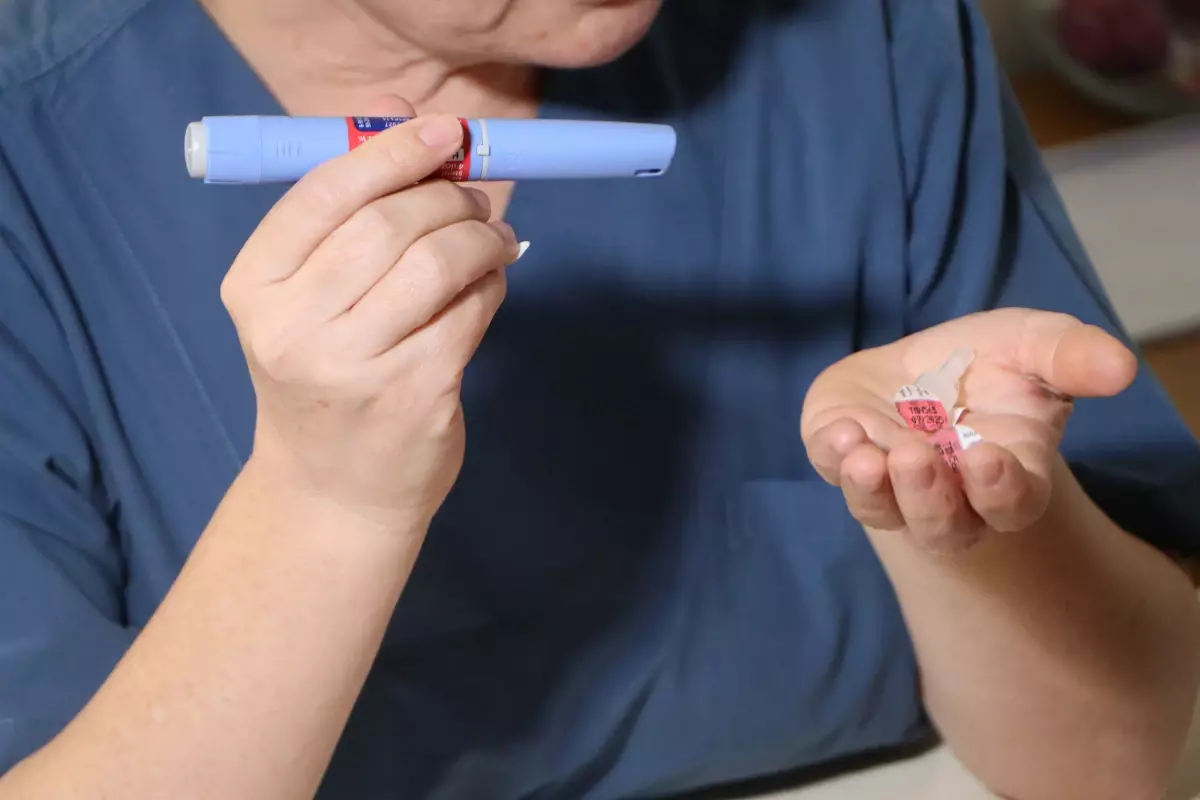 Zayıflama İğneleri: Hekim Uyarıları ve Uzun Vadeli Riskler