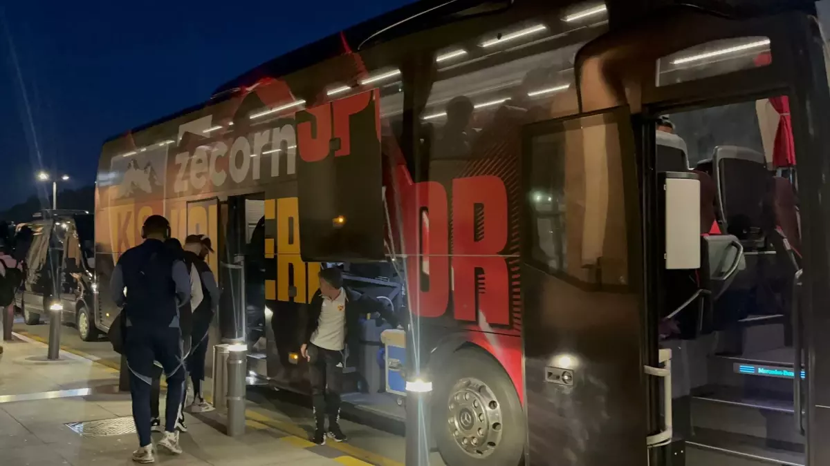 Kayserispor Rize’ye Özel Uçakla Gitti