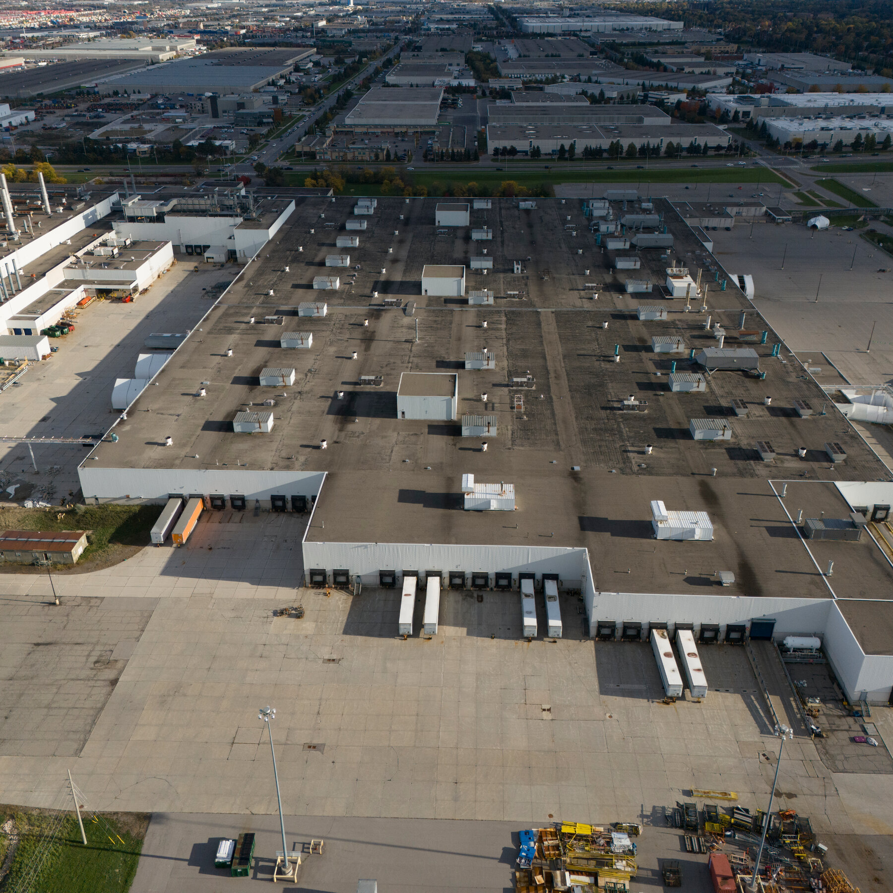 Stellantis Declared in Default After Relocating Jeep Production to the United States, Canada Reports