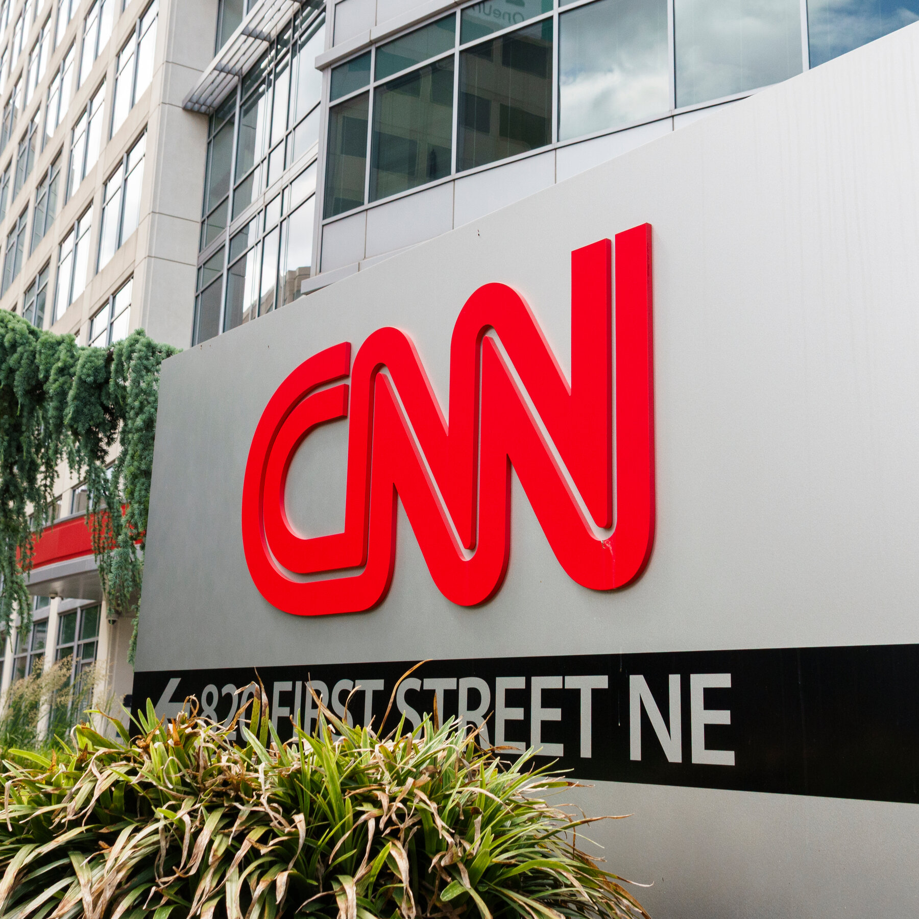 CNN Remains Independent Amid Ongoing Warner Bros. Discovery Negotiations